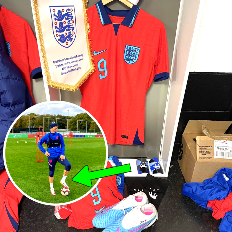 @Jamieclarke_9 wearing Shinplex shin pads