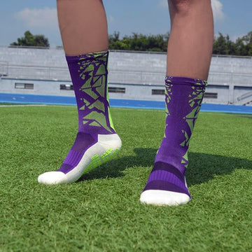 Men's Short Crew Socks with Anti-Slip Silica Gel Sweat Shock Absorbing  Athletic Socks for Sports Football Soccer Super Foot Bowl - China Men Socks  and Sock price